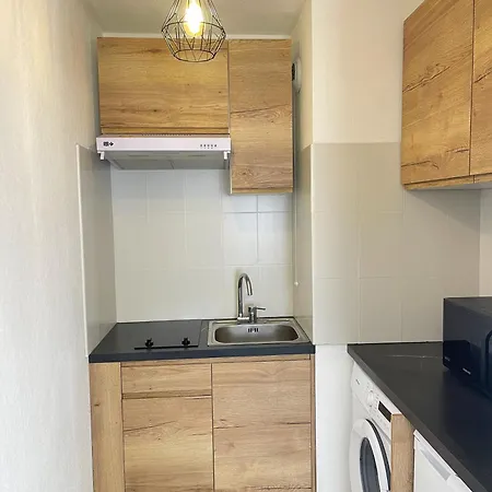 Apartment Studio, Climatisation, Terrasse, Parking, 1 Min Tramway